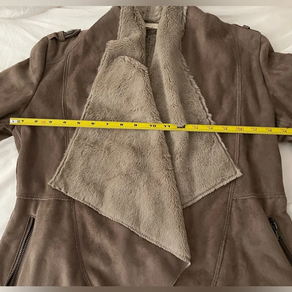 Lovestitch Jacket - Picture 4 of 7